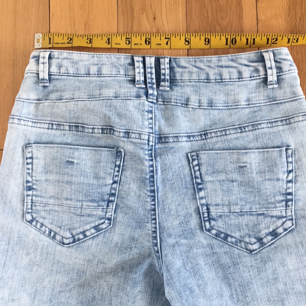 Awesomely Acid Wash Skinny Jeans - Picture 4 of 7